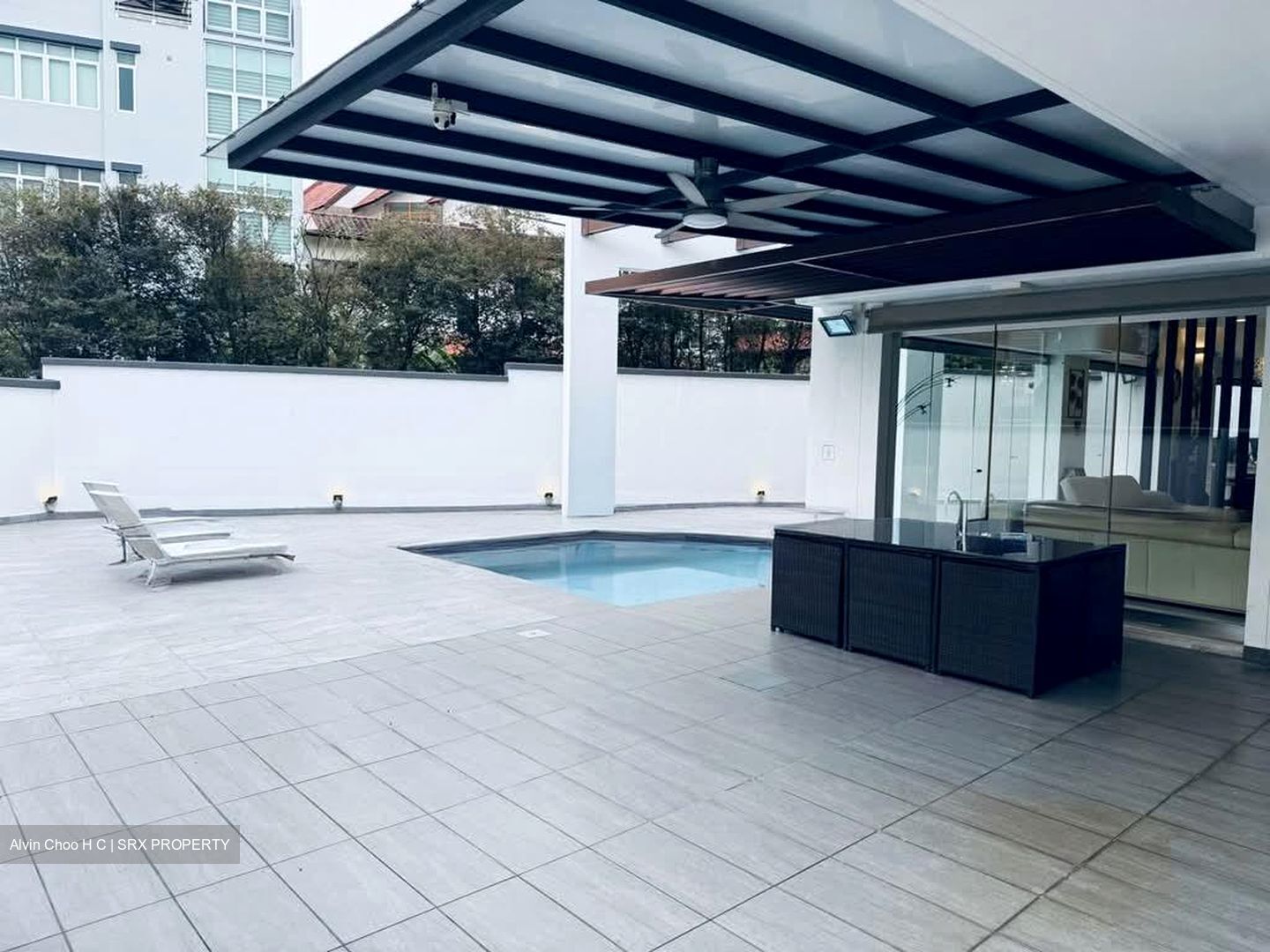 Straits Gardens (D27), Terrace #540533491